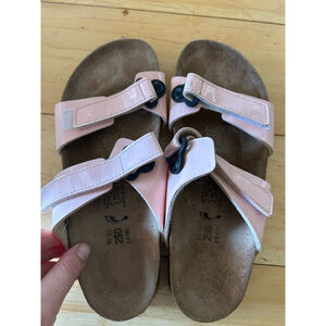 Birkenstock sandals size 9 pink